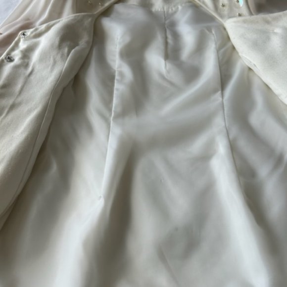 Formal suit - Picture 8 of 9